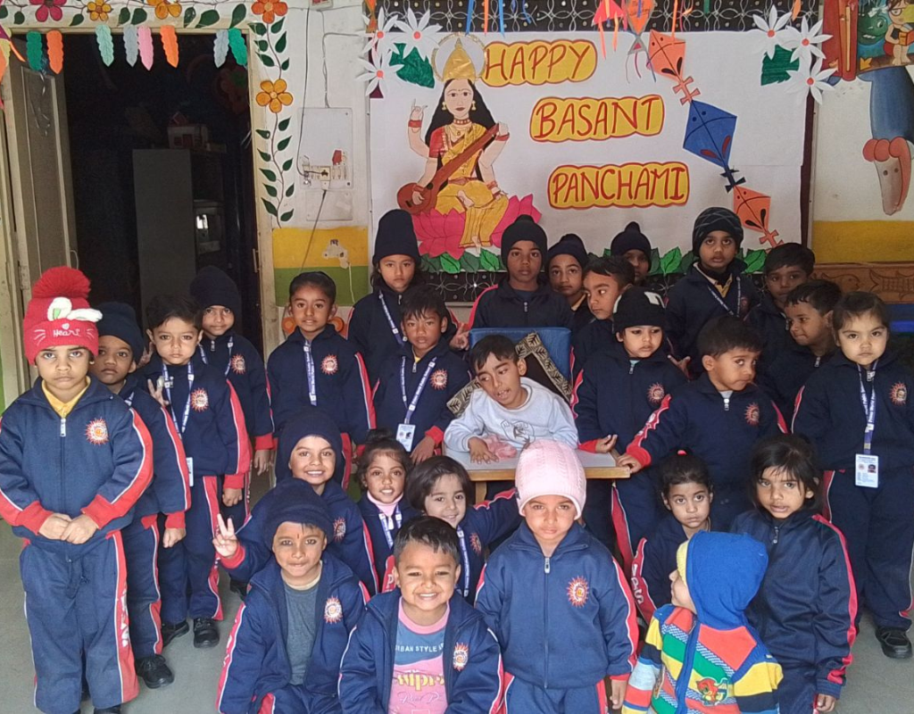 Pre-Primary School Services in Meerut (Playgroup to UKG)